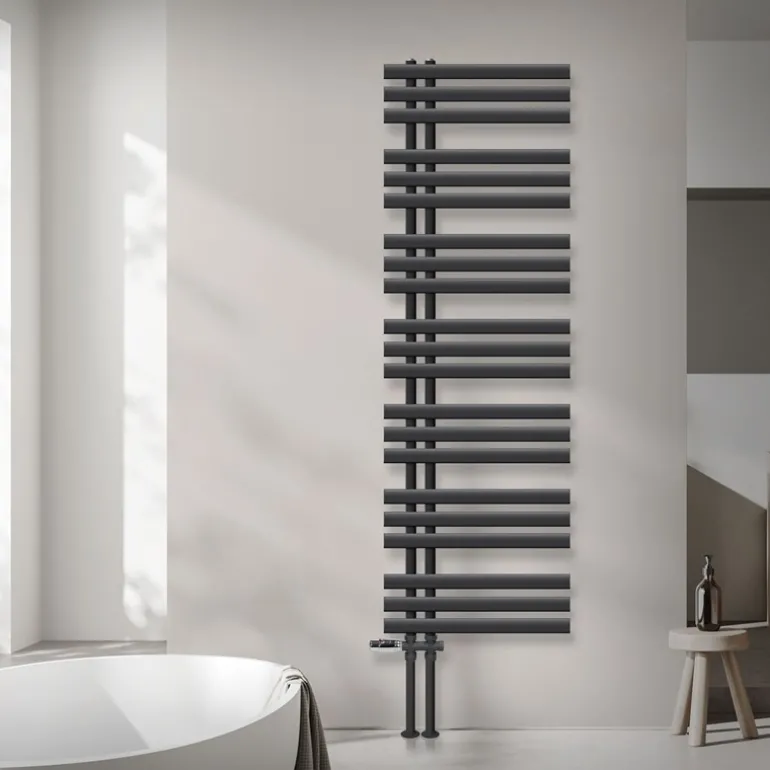 Badheizkörper Mittelanschluss 500x1600 mm Anthrazit mit Boden Anschlussgarnitur LuxeBath