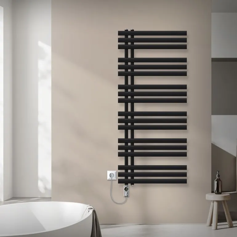 Badheizkörper Mittelanschluss 600x1400 mm Schwarz matt mit Heizstab 1200W LuxeBath