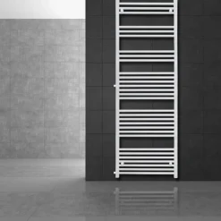 Badheizkörper 600x1800 mm Weiß gerade mit Seitenanschluss LuxeBath