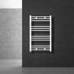 Elektrischer Badheizkörper mit Heizstab 600W 600x800 mm Weiß gebogen Seitenanschluss & Thermostat Digitalanzeige LuxeBath