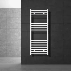 Elektrischer Badheizkörper mit Heizstab 900W 500x1200 mm Weiß gebogen mit Seitenanschluss & Thermostat Digitalanzeige LuxeBath