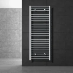 Elektrischer Badheizkörper mit Heizstab 900W 600x1500 mm Chrom gerade Seitenanschluss & Thermostat Digitalanzeige LuxeBath