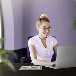 Ergonomischer Bürostuhl mit Armlehnen Netzgewebe Lila mit Rollen ML-Design